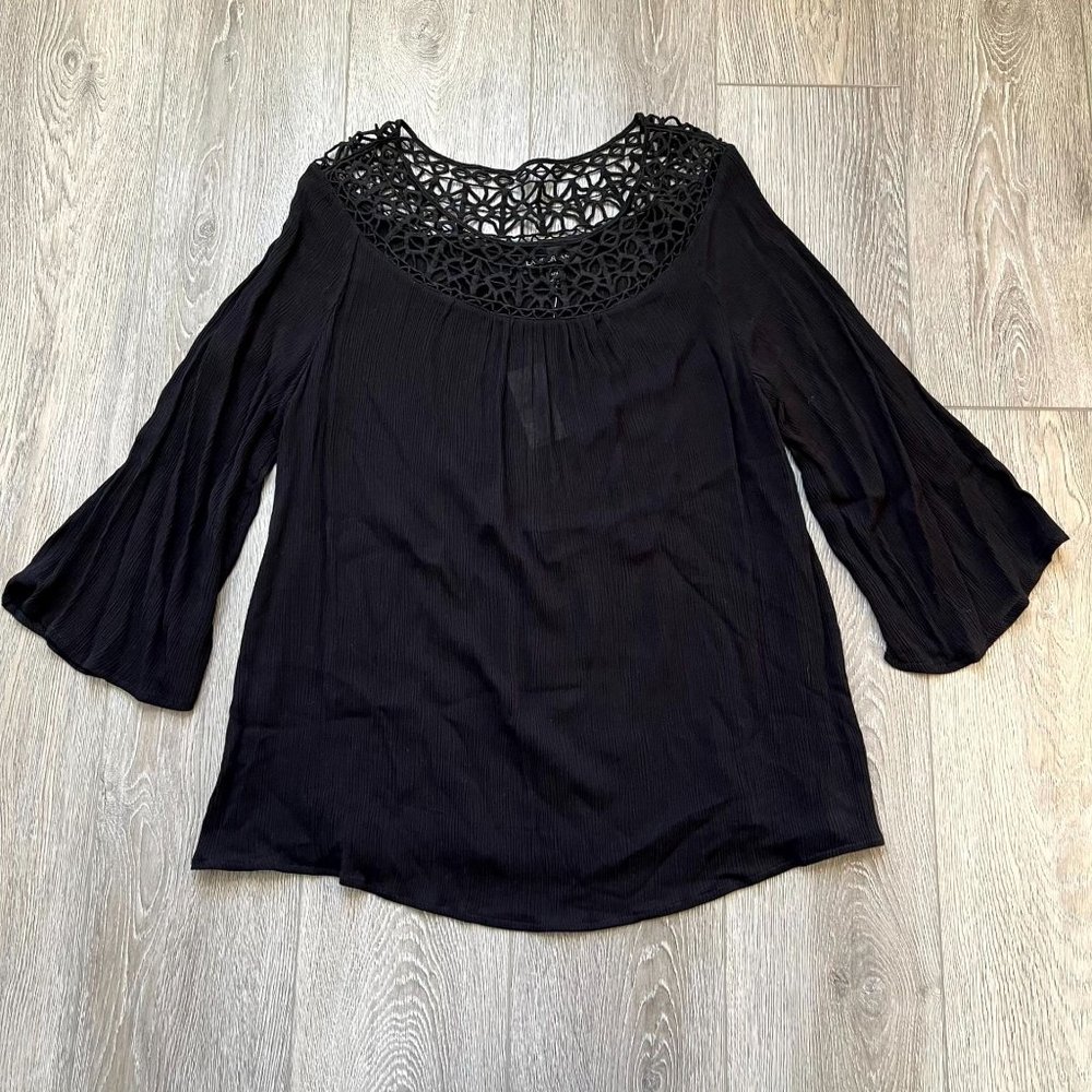 NWT‎ Lane Bryant Black Crochet Gauze Top size 14/16